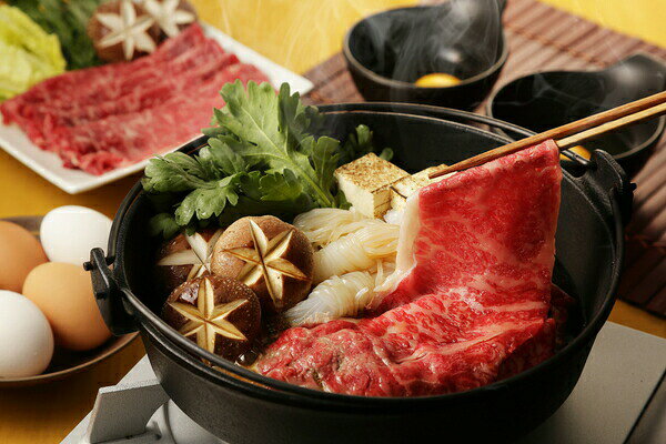 お返しギフトと内祝いのアイプレの夏ギフト 残暑御見舞 内祝い グルメ 5000円 お肉 黒毛和牛 すきやき肉 食品 新築内祝い 両親 お返し 職場 半返し ママ友 身内 品物 快気祝い 快気内祝い お見舞い 退院祝い お礼 プレゼント 還暦 (KM)軽 ギフト 出産 結婚 退職 自分へのご褒美 誕生日 内祝い｜アングル2