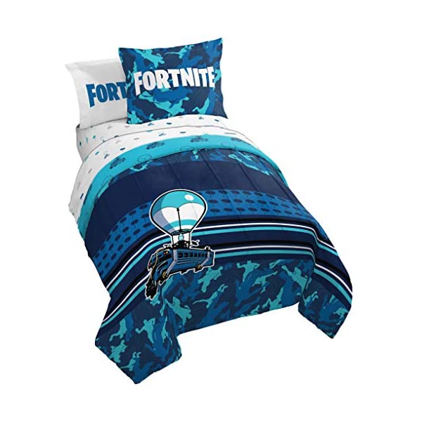 楽天i-selectionフォートナイト ベッドカバー 枕カバー ベッドセット インテリア おもちゃ グッズ Jay Franco Fortnite Battle Bus 5 Piece Twin Bed Set - Includes Reversible Comforter & Sheet Set Bedding - Super Soft Fade Resistant Microfiber （Official Fortnite Product）