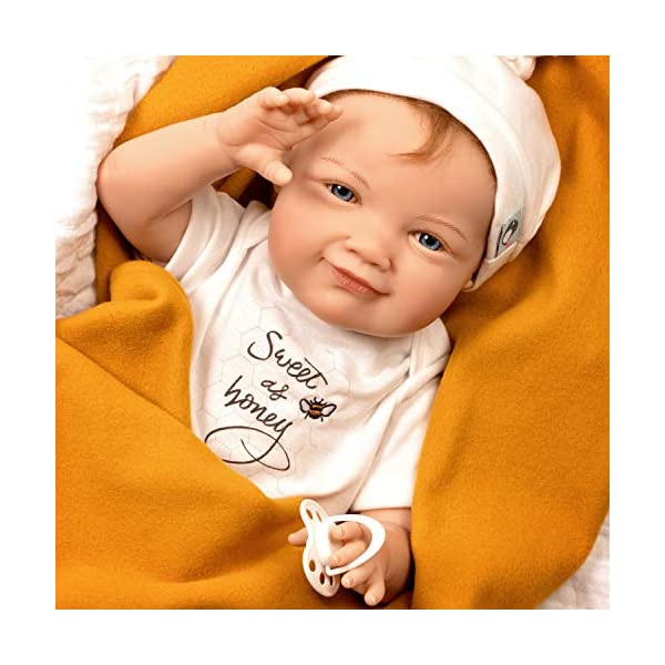 p_CXM[Y xr[h[ Ԃ l` ւ A { ܂܂  Paradise Galleries Reborn Toddler Doll - Sweet As Honey, 5-Piece Reborn Doll Gift Set with Magnetic Pacifier, 3+