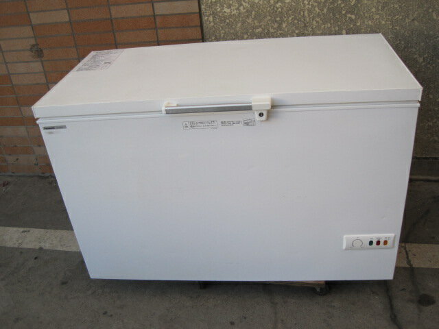 　◆◇商品詳細◇◆ 年　式：2018年製 【外形寸法】 　W1262xD695xH858mm 【内容量】 　362L 【収容能力】 　冷凍食品：約199kg 【庫内温度】 　-20℃ 【消費電力】 　単相100V　50/60Hz 　98/1...