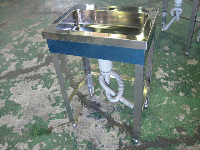 　◆◇商品詳細◇◆ 年　式： サイズ：W500xD370xH700mm 　◇◆注意事項◆◇ ・商品は基本的に軒先(建物前)の車上渡しとなります。 　必ずご確認下さい。 ・搬入設置ご希望の方は別途ご相談ください。 　※費用は別途かかります。 　※1都3県(東京都・神奈川県・埼玉県・千葉県)に限り搬入可能です ・一部地域・離島によっては配送出来ない場合がございます。 　何卒ご了承ください。 ・一部ガラス製品・大型商品・重量がある商品については 　木枠梱包（概ね15,000円〜25,000円）を要する場合がござい 　ます。 ・ガス種(都市ガス・プロパンガス) 　電力（単相100V・三相200V・単相200Vなど）は 　十分にご確認下さい。 ・ガス種間違え・電力間違え・サイズ間違えによるキャンセルはお受けできません。 　何卒ご確認の程宜しくお願い致します。 ・付属品に関しましては写真に掲載しているものが全てとなります。 　その他、気になる点はご相談ください。 ・ご不明な点が御座いましたら、ご遠慮なくお問い合わせください。 　ご理解とご協力をお願い致します。