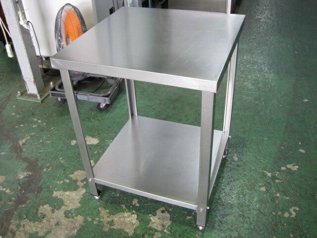 　◆◇商品詳細◇◆ 年　式： サイズ：W600xD600xH800mm 　◇◆注意事項◆◇ ・商品は基本的に軒先(建物前)の車上渡しとなります。 　必ずご確認下さい。 ・搬入設置ご希望の方は別途ご相談ください。 　※費用は別途かかります。 　※1都3県(東京都・神奈川県・埼玉県・千葉県)に限り搬入可能です ・一部地域・離島によっては配送出来ない場合がございます。 　何卒ご了承ください。 ・一部ガラス製品・大型商品・重量がある商品については 　木枠梱包（概ね15,000円〜25,000円）を要する場合がござい 　ます。 ・ガス種(都市ガス・プロパンガス) 　電力（単相100V・三相200V・単相200Vなど）は 　十分にご確認下さい。 ・ガス種間違え・電力間違え・サイズ間違えによるキャンセルはお受けできません。 　何卒ご確認の程宜しくお願い致します。 ・付属品に関しましては写真に掲載しているものが全てとなります。 　その他、気になる点はご相談ください。 ・ご不明な点が御座いましたら、ご遠慮なくお問い合わせください。 　ご理解とご協力をお願い致します。