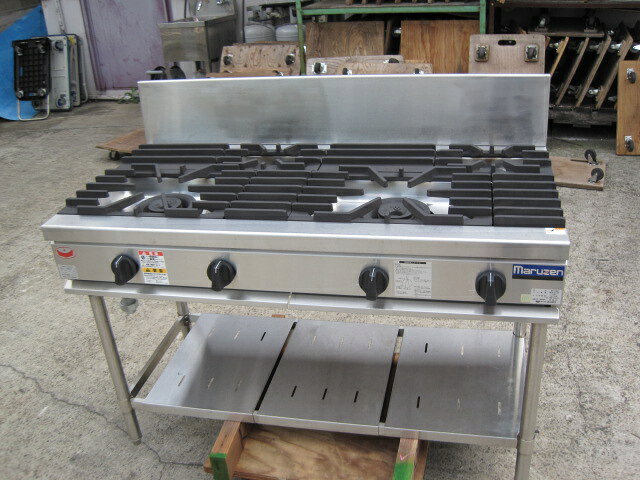 　◆◇商品詳細◇◆ 年　式：2020年製 【外形寸法】 　W1200xD600xH800mm 　バックガード：H200mm 【トップバーナー】 　φ165：2 　φ95 ：2 【ガス消費量】 　都市ガス：36.0kW(31,000kcal/h) 【ガス接続口】 　20A 【重量】 　113kg サイズ：W1200xD600xH800mm 　◇◆注意事項◆◇ ・商品は基本的に軒先(建物前)の車上渡しとなります。 　必ずご確認下さい。 ・搬入設置ご希望の方は別途ご相談ください。 　※費用は別途かかります。 　※1都3県(東京都・神奈川県・埼玉県・千葉県)に限り搬入可能です ・一部地域・離島によっては配送出来ない場合がございます。 　何卒ご了承ください。 ・一部ガラス製品・大型商品・重量がある商品については 　木枠梱包（概ね15,000円〜25,000円）を要する場合がござい 　ます。 ・ガス種(都市ガス・プロパンガス) 　電力（単相100V・三相200V・単相200Vなど）は 　十分にご確認下さい。 ・ガス種間違え・電力間違え・サイズ間違えによるキャンセルはお受けできません。 　何卒ご確認の程宜しくお願い致します。 ・付属品に関しましては写真に掲載しているものが全てとなります。 　その他、気になる点はご相談ください。 ・ご不明な点が御座いましたら、ご遠慮なくお問い合わせください。 　ご理解とご協力をお願い致します。
