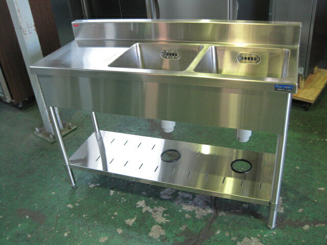　◆◇商品詳細◇◆ 年　式： サイズ：W1200xD450xH800mm 　◇◆注意事項◆◇ ・商品は基本的に軒先(建物前)の車上渡しとなります。 　必ずご確認下さい。 ・搬入設置ご希望の方は別途ご相談ください。 　※費用は別途かかります。 　※1都3県(東京都・神奈川県・埼玉県・千葉県)に限り搬入可能です ・一部地域・離島によっては配送出来ない場合がございます。 　何卒ご了承ください。 ・一部ガラス製品・大型商品・重量がある商品については 　木枠梱包（概ね15,000円〜25,000円）を要する場合がござい 　ます。 ・ガス種(都市ガス・プロパンガス) 　電力（単相100V・三相200V・単相200Vなど）は 　十分にご確認下さい。 ・ガス種間違え・電力間違え・サイズ間違えによるキャンセルはお受けできません。 　何卒ご確認の程宜しくお願い致します。 ・付属品に関しましては写真に掲載しているものが全てとなります。 　その他、気になる点はご相談ください。 ・ご不明な点が御座いましたら、ご遠慮なくお問い合わせください。 　ご理解とご協力をお願い致します。