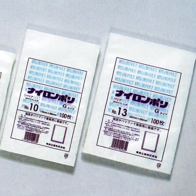 ※北海道・沖縄への発送は行っておりません。 ナイロンポリGタイプNo.10 外寸：170mm（幅）×280mm（長さ） 数量：2,000枚 福助工業のナイロンポリGタイプは、ガス置換包装や脱酸素剤封入包装に適したバリアナイロン三方袋です。 材質：バリアONY15//L-LDPE60 フィルム厚：0.075mm サイドシール：10mm 底シール：10mm 冷凍：−40℃対応 ボイル：85℃×30分対応 開封性の良いVノッチ加工入 Kコート品のような黄ばみはありません。 用途：ドライフルーツ、アーモンド、乾燥野菜、干し椎茸、水煮、こんにゃく、餅、半生麺、スモークサーモン、ちくわ、削り節、チーズ、ハム、ソーセージ、ベーコン、サラミ、干し肉、コーヒー、ココア、香辛料、スープ、バームクーヘン、クッキー、焼き菓子など 業務用商品のため、商品特性上、ご注文確定後の商品の変更・交換・返品・キャンセル等には原則として対応いたしかねます。大変おそれいりますが、ご理解ご了承のほど、お願い申し上げます。