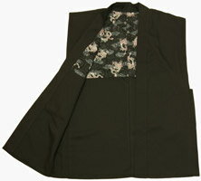 男物短羽織 武士スタイルに欠かせない 袖なし短羽織 シワ加工紬綿生地 誂え 9色から選べます 腕の取り回しが楽、動きやすい羽織 侍スタイル 武士姿 和装スーツ メンズ羽織【送料無料】