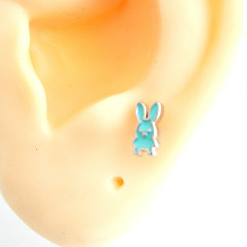 16G耳長うさぎ ボディピアス 軟骨ピアス 片耳ピアス