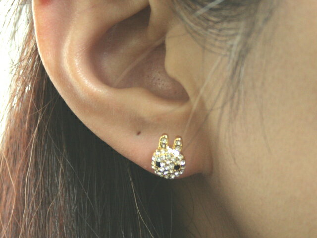 16Gスマイルラビット ボディピアス 耳ピアス 軟骨ピアス 片耳ピアス