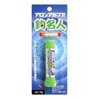 ☆1点のみメール便（送料￥300）可能対象商品☆フラメンコギタリスト用爪補強接着剤。一般に釣り用の接着剤として生産されているが、一般用アロンアルファより粘度が低い為、爪に薄く塗り広げたり細かい隙間に浸透させるのに最適。成分のシアノアクリレートは人体に無害。 スペインでも通称「ベルデ Verde」、「ペガメント・デ・ペスカドール Pegamento de Pescador」といわれる。※店頭販売と在庫を共有していますので、完売の際にはご容赦下さい。