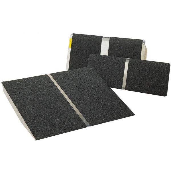 ポータブルスロープ 段差アルミ1枚板タイプ 全長25cm／PVT025（イーストアイ）使用可能段差2〜6cm