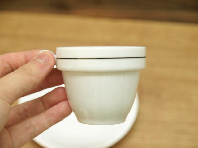 キイズテーブル　エスプレッソカップ＆ソーサー　ジミー