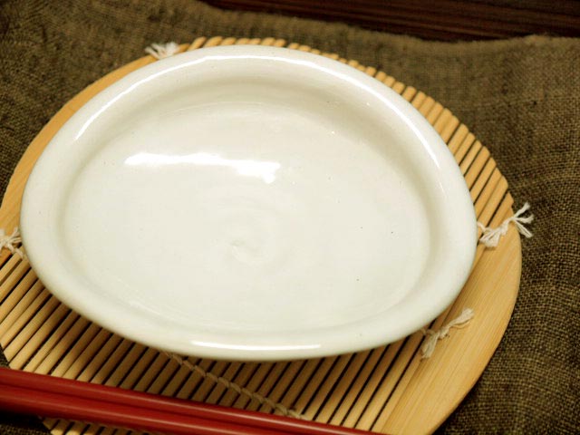 ゆがみ和風皿　小皿