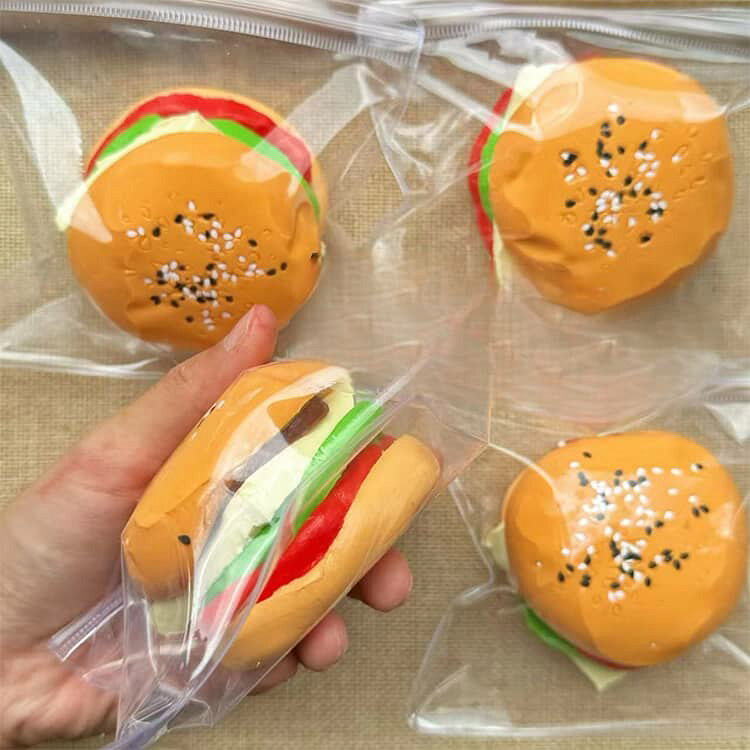 ハンバーガー スクイーズ 低反発 どろ感スクイーズ ふわとろ もちもち 食品サンプル そっくり 握るおもちゃ ストレス解消 癒しグッズ デスク玩具 かわいい おしゃれ Y2K SNS映え 女の子向け プレゼント リアル 癒し系 減圧グッズ ギフト 女子 人気 ichigoichi39-10007914 トゥモロードレッシング サンプル画像2