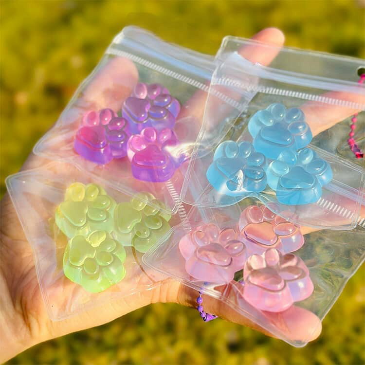 8個セット 水感スクイーズ 肉球 キーホルダー ミニサイズ ねこ 低反発 スクイーズ ぷにぷに ふわとろ 袋のまま ふわふわ 柔らかい プルプル 小さめ スクイーズ 高弾力 握る 玩具 ストレス解消 おもちゃ かわいい SNS話題 子供 大人 ichigoichi39-10008430 トゥモロードレッシング サンプル画像2