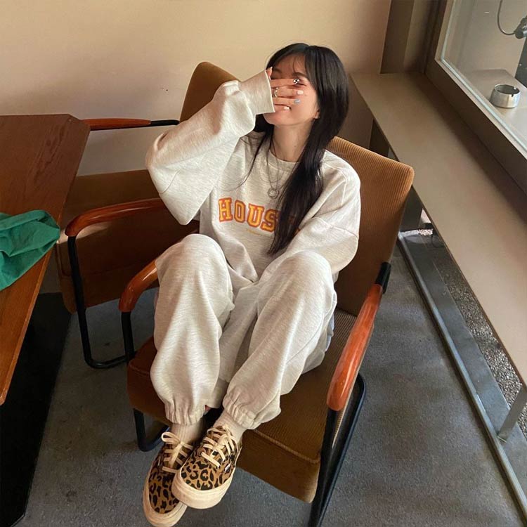 おしゃれ レディース M メンズ 春 長袖 スウェット 部屋着 ルームウェア パジャマ ジャージ トレーナー 秋 冬 秋冬 入院 スウェットパンツ レディース 産後 旅行 スポーツウェア ナイトウェア 上下セット スリム ゆったり XL L スウェット ichigoichi39-10004506 トゥモロードレッシング サンプル画像3