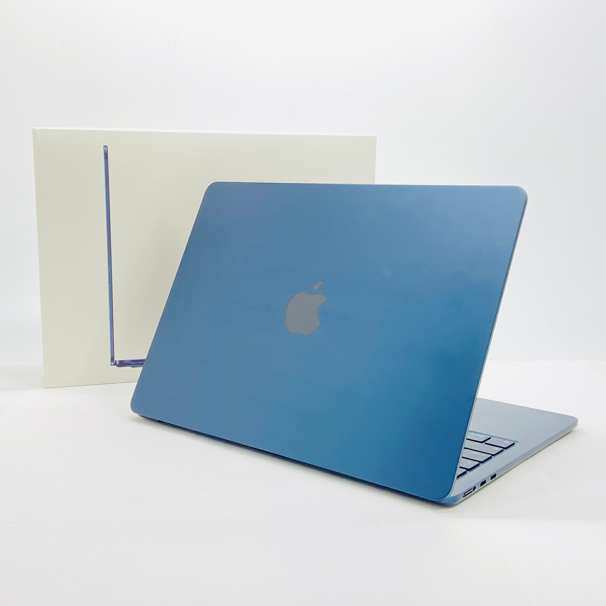 Apple MacBook Air Liquid Retina 13.6インチ (Mid 2022) M2 8コア 16GB SSD 256GB ミッドナイト MLY33J/A バッテリー最大容量88% 付属品完備 