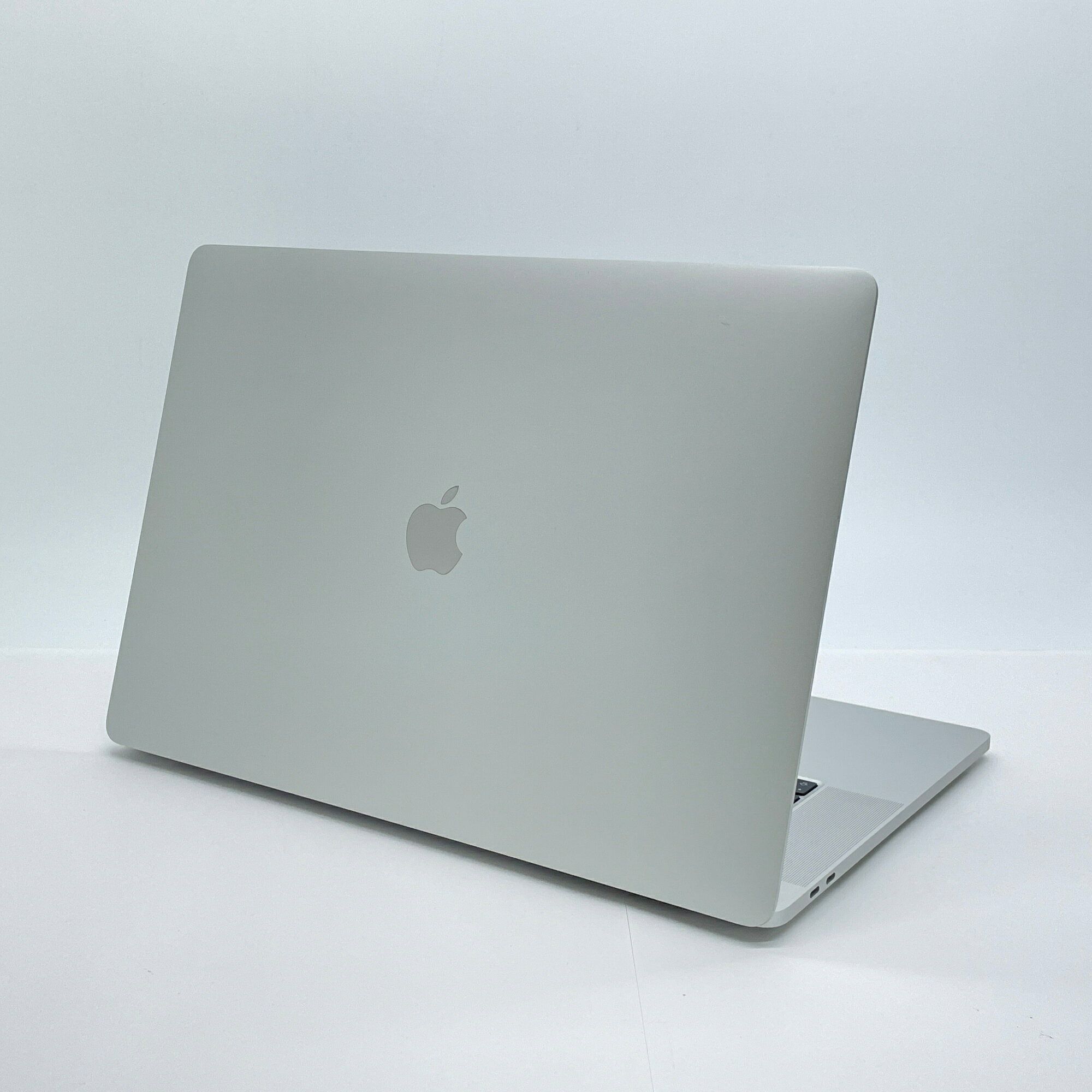 MacBook Pro 2019 16インチ Core i7 32GB 1TB RADEON Pro 5500M シルバー
