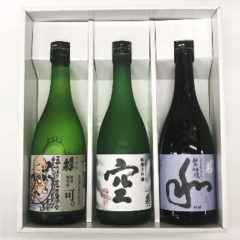 蓬莱泉 和 蓬莱泉のみくらべ3本ギフト箱入りセット 蓬莱泉 空 蓬莱泉 可。 蓬莱泉 和 ギフトボックス入り 容量720ml 3本セット【父の日】【お中元・御中元】【ギフト】【お歳暮・御歳暮】4184