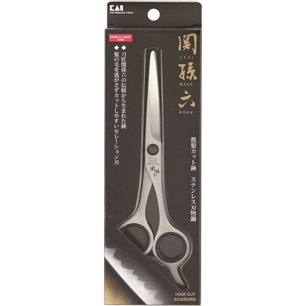 貝印の一覧はこちら●刃匠関孫六の伝統から生まれた鋏です。●髪の毛を逃さずカットしやすいセレーション刃。●入数:1個。●ステンレス鋼JANCD:4901601269048【銀行振込・コンビニ決済】等前払い決済予定のお客様へ当商品は弊社在庫品ではなく、メーカー在庫品です。在庫確認後に注文確認を行い、お支払いのお願いを送信させて頂きます。休業日、14:00以降のご注文の場合は翌営業日に上記手続きを行います。お時間が掛かる場合がございます。