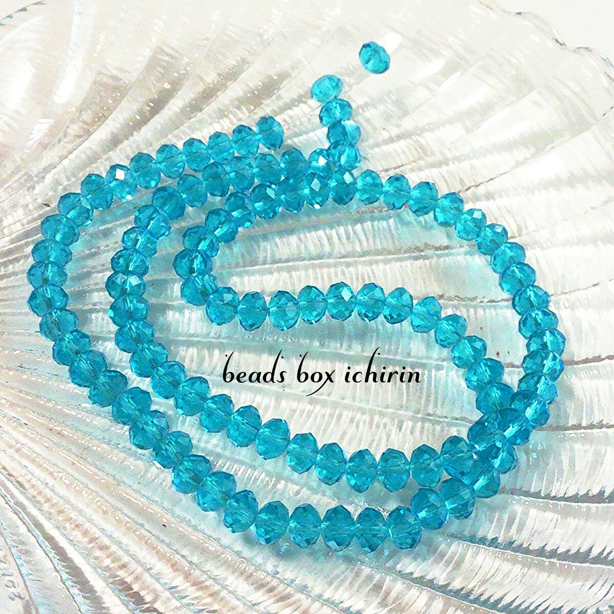 高品質　ターコイズ　連材　ボタンカット ターコイズ ボタンカット5.5×5.5×4mm 半連/1連｜天然石ビーズの