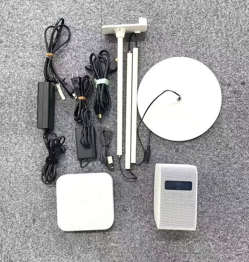 「中古品」SONY LSPX-P1 プロジェクター と専用スタンド セット 訳あり品 「中古品」SONY LSPX-P1 プロジェクター と専用スタンド セット 訳あり品