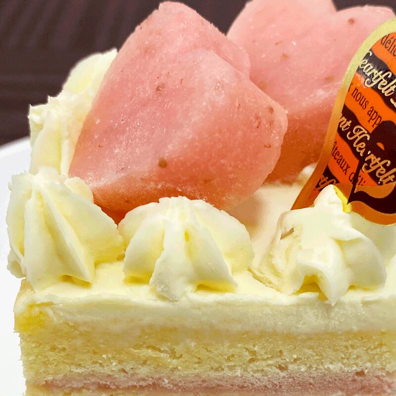 最大1000円OFFクーポン＆同時購入で1000円OFF 犬 ケーキ 【いちごのショートケーキ】 犬用 誕生日 バースデー 記念日 お祝い デザート スイーツ ディナー おやつ お菓子 犬のおやつ ペット 手作り 小型犬 シニア 米粉 チーズ 豆乳 いちご