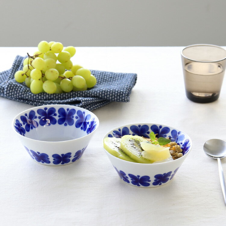 【5％OFFクーポン!11/11 01:59マデ】ロールストランド モナミ ボウル 300ml ペア（2個セット） ギフトボックス付き Rorstrand Mon Amie 210155 【ギフト 結婚祝い プレゼント 贈り物 ギフトセット 食器セット 敬老の日 敬老】【食器 カトラリー】【ギフト】のサムネイル