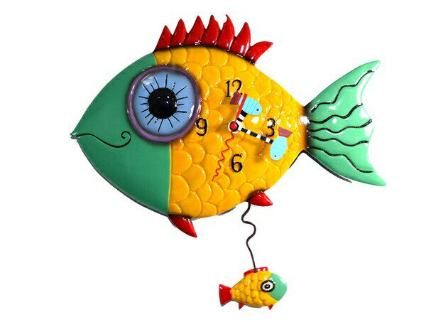 デザインがとてもかわいいお魚の掛け時計 デザイン壁掛け時計 大きな目をした魚の時計 Wide Eyed Fishy Allen Designs Studio