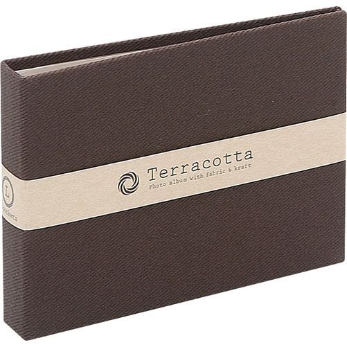 ●本体寸法：タテ108×ヨコ150×背巾25mm　●本体重量：75g　●布地表紙●溶着式製本●台紙：チェキサイズ1段ポケットポイントシール台紙（クラフト）10枚（収納枚数：チェキ40枚）●透明袋入　●梱包寸法：W380×D330×H150mm　●梱包重量：4.2kg　●入数：20/40●日本製4902205233091