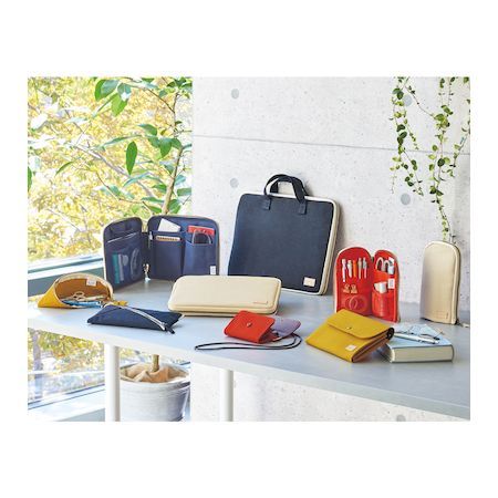 リヒトラブ LIHIT LAB. A7900-3 ワイドオープンペンポーチ レッド