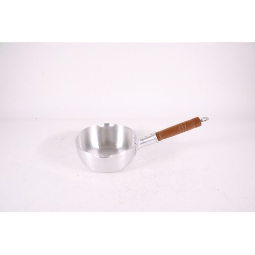 【1個入】4571335098568 中尾アルミ製作所 キング ヤットコ雪平鍋15cm目盛付 0．9L