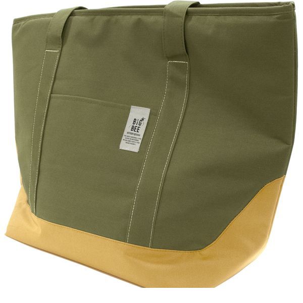 【商品説明】●材質　表生地／ポリエステル100％・中材／発泡ポリエチレン・中生地／PEVA●保冷が出来るトーホー。底が広くたっぷり入るからお買い物にも最適。大容量サイズ。●原産国−中国●約幅60×奥行22×高さ42cm（持ち手含まず）●容量　約20L4905016007295