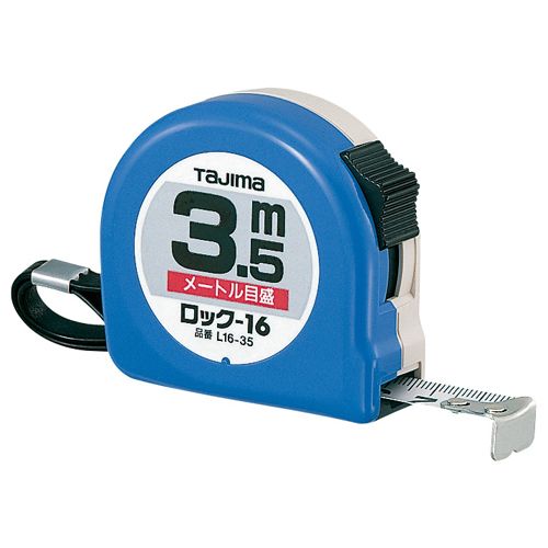 &nbsp; TJMデザイン &nbsp; 0120-125577 ●目盛仕様：メートル目盛、JIS1級。●テープ幅：16mm。●テープ長さ：3.5m。●ヨンゴーゴーピッチ表示付。●ストラップ付。●【用途】長さ測定用。●【機能・特長】テープを固定できる、ロックタイプです。ケース裏面は鉛筆でメモが書けます。0点補正移動爪です。ショックアブソーバー付です。●【材質】テープ：SK85(旧SK5)。バネ：SK85(旧SK5)。ケース：ABS樹脂。4975364022790