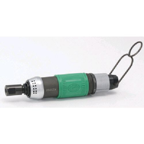 空研メーカーお問い合わせ：072-952-0756【特長】●小型・軽量です。●側方排気で粉塵が飛散しないです。●始動スイッチはレバータイプとグリップタイプの2種類です。●6mmコレットを標準装備しています。【用途】●金型の面取りや仕上げ作業。●鋳物や金属加工時の切断面のバリ取り作業。【仕様】●チャック内径(mm)：3・6●全長(mm)：181●無負荷回転数(min［［の−1乗］］)：21000●空気消費量(［［M3］］/min)：0.45●ホース取付口：Rc1/4●排気：側方●使用エアホース(mm)：6.5【仕様2】●使用空気圧力：0.6MPa【セット内容／付属品】●カップリングプラグ（20PM）●1/4インチレギュレーター●3mmコレット●板スパナ14HEX 2個【原産国】日本