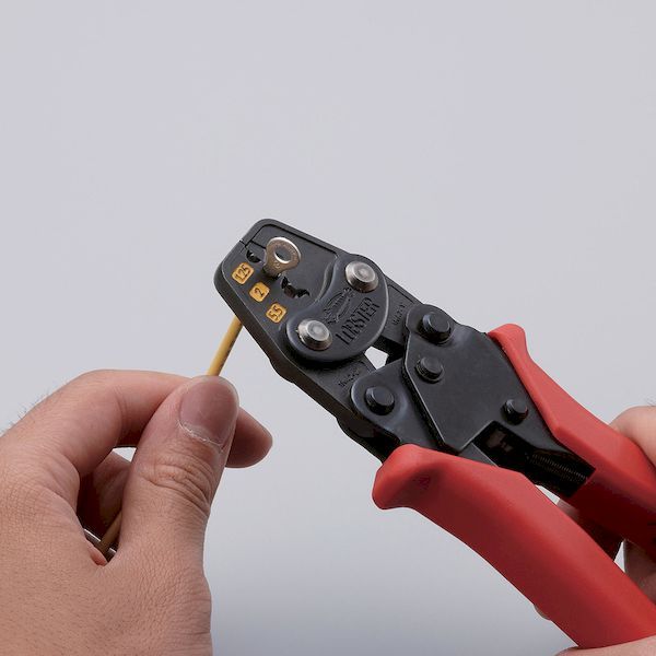 【即納在庫品】「直送」ロブテックス AK1MA2 ミニ圧着工具 使用範囲1．25・2・5．5 エビ 4963202093941 LOBSTER LOBTEX エビ印 ミニ圧着工具 使用範囲1．25・2・5．5AK1MA2 148-7045 ロブスター 電設工具