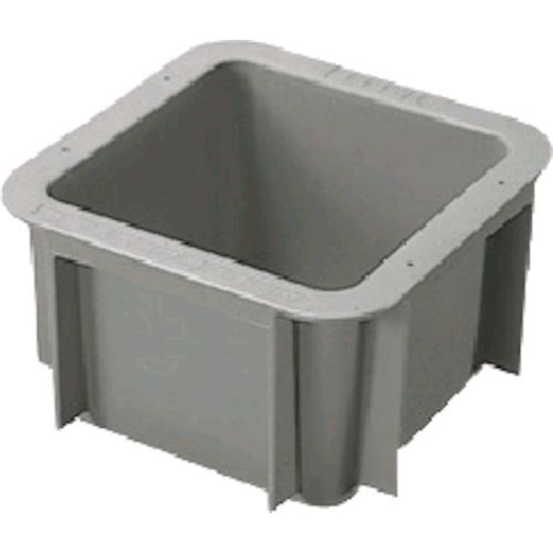 積水テクノ成型メーカーお問い合わせ：03-5521-0738【特長】●各サイズのコンテナが相互嵌合し、効率的に積載と保管ができます。●TP規格のモジュールコンテナです。●スタッキング（積み重ね）ができます。●異サイズ（TP規格）でも組み合わせて積み重ね可能です。【用途】●自動車部品の保管移動に適しています。【仕様】●色：グレー●容量(L)：2●外形寸法(mm)間口：168●外形寸法(mm)奥行：168●外形寸法(mm)高さ：103●有効内寸(mm)間口：123●有効内寸(mm)奥行：123●有効内寸(mm)高さ：90【材質／仕上】●ポリプロピレン（PP）【原産国】日本