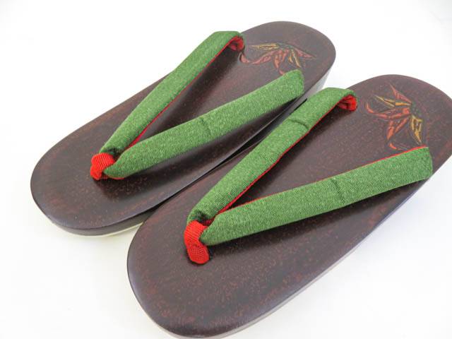 【IDnet】 和装小物　桐下駄　花文　ちりめん 22.5cm【リサイクル】【中古】【着】