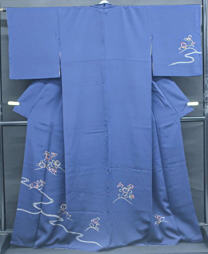 【IDnet】【着物】付下げ 流水に花文 身丈約167cm 裄丈約65cm 24Z-1414【リサイクル】 【IDnet】【着物】付下げ 流水に花文 身丈約167cm 裄丈約65cm 24Z-1414【リサイクル】