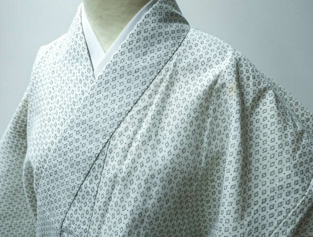 【IDnet】【着物】 浴衣 男物 菱に十字文様 肩当て付き 残布付き 身丈約135.5cm 裄丈約67cm 24Z-1948【リサイクル】