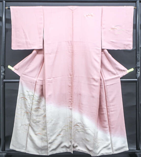 【中古】 リサイクル着物 訪問着 露草文様 金彩 刺繍 一つ紋 仕付け付き 身丈約155cm 裄丈約64cm 24Z-391[仕立て上がり 和服 アウトレット リサイクル着物 入学式 卒業式 結婚式 母 七五三 お宮参り パーティー 通販 アイディーネット きもの]IDnet