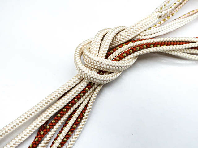 寸法　品質 素材：正絹 地色：茶　アイボリー ■サイズ 長さ：約156cm（房含む） ※リサイクル商品ですので、記載しております。 ※中古の商品だという点を御理解の上、ご入札くださいますようお願い申し上げます。 ※商品画像につきましては、パ...