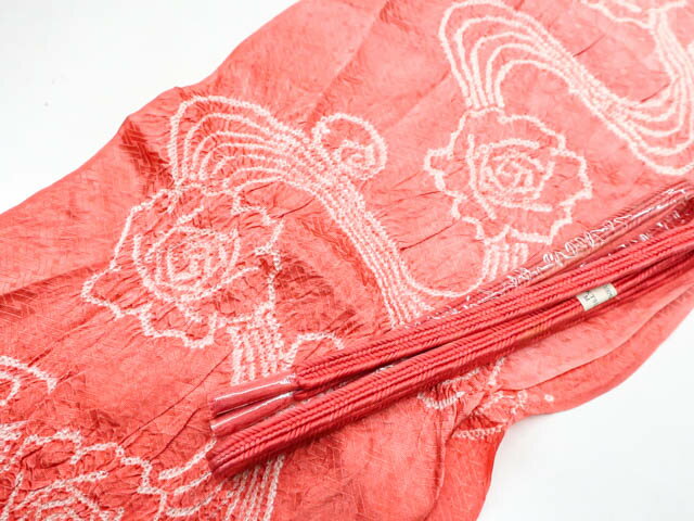 寸法　品質 素材：正絹 ■サイズ 帯揚げ 長さ：約160cm 幅　：約29cm(端部分) 色　：ピンク 帯締め 長さ：約150cm（房含む） 色　：ピンク ※リサイクル商品ですので、記載しております。 ※中古の商品だという点を御理解の上、ご...