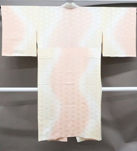 【中古】 リサイクル着物 長襦袢 麻の葉文 暈し 身丈約126cm 裄丈約62.5cm 24z-3943【リサイクル】IDnet 【中古】 リサイクル着物 長襦袢 麻の葉文 暈し 身丈約126cm 裄丈約62.5cm 24z-3943【リサイクル】IDnet