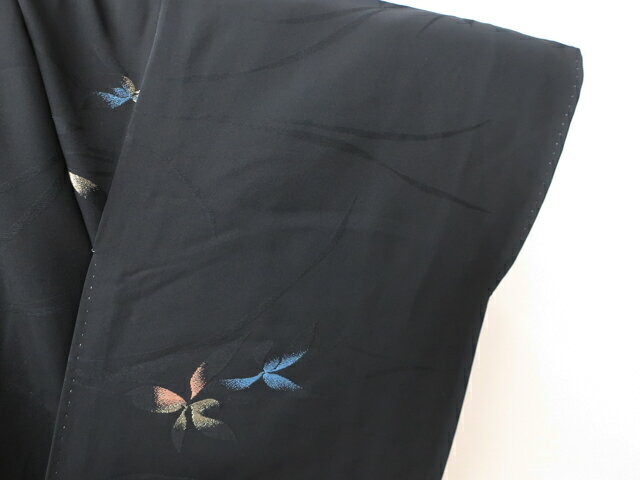 最大80%OFF【中古】 リサイクル着物 羽織 黒羽織 一つ紋 縫い取り 花文 羽織紐付き 身丈約77cm 裄丈約62.5cm 25z01-255【リサイクル】IDnet