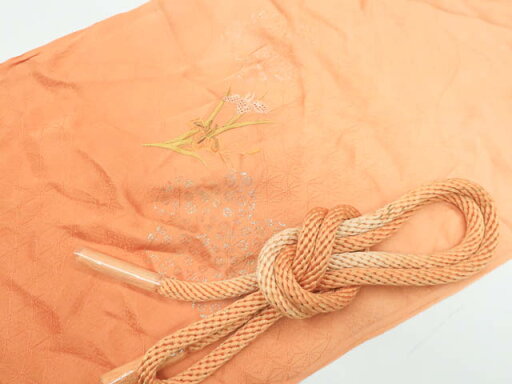 【IDnet】【着物】和装小物 帯締め帯揚げセット 帯締 帯揚 スワトウ刺繍 花文 丸組 金糸 25w04-4916【リサイクル】【中古】 【IDnet】【着物】和装小物 帯締め帯揚げセット 帯締 帯揚 スワトウ刺繍 花文 丸組 金糸 25w04-4916【リサイクル】【中古】