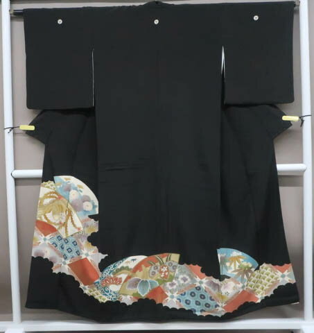 Rakuten - 最大88%OFF【中古】 リサイクル着物 黒留袖 金彩 金銀糸 鳳凰文 ふき綿入り 比翼仕立て 身丈約151cm 裄丈約63cm 25z04-1925[リサイクル着物 黒留 結婚式 礼装 母 正装 きもの]IDnet