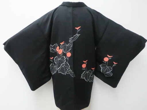 【IDnet】【着物】黒羽織 絵羽柄 花文 羽織紐付き 身丈約81cm 裄丈約64cm 25z04-1981【リサイクル】 【IDnet】【着物】黒羽織 絵羽柄 花文 羽織紐付き 身丈約81cm 裄丈約64cm 25z04-1981【リサイクル】
