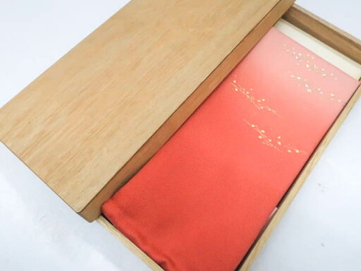 【IDnet】【着物】和装小物 重ね衿 ぼかし 金彩 松葉文 木箱入 25w05-6632【リサイクル】 【IDnet】【着物】和装小物 重ね衿 ぼかし 金彩 松葉文 木箱入 25w05-6632【リサイクル】