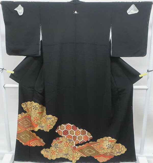 樂天商城 - 【中古】リサイクル着物 黒留袖 五つ紋 金彩 古典文 比翼仕立て しつけ付 正絹 身丈約162.5cm 裄丈約66cm 25z08-4645[リサイクル着物 黒留 結婚式 礼装 母 正装 通販 アイディーネット きもの] IDnet