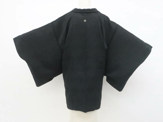 【中古】リサイクル着物 黒羽織 一つ紋 地紋入り 羽織紐付 正絹 身丈約79.5cm 裄丈63cm 25z10-5751【リサイクル】 IDnet(4)